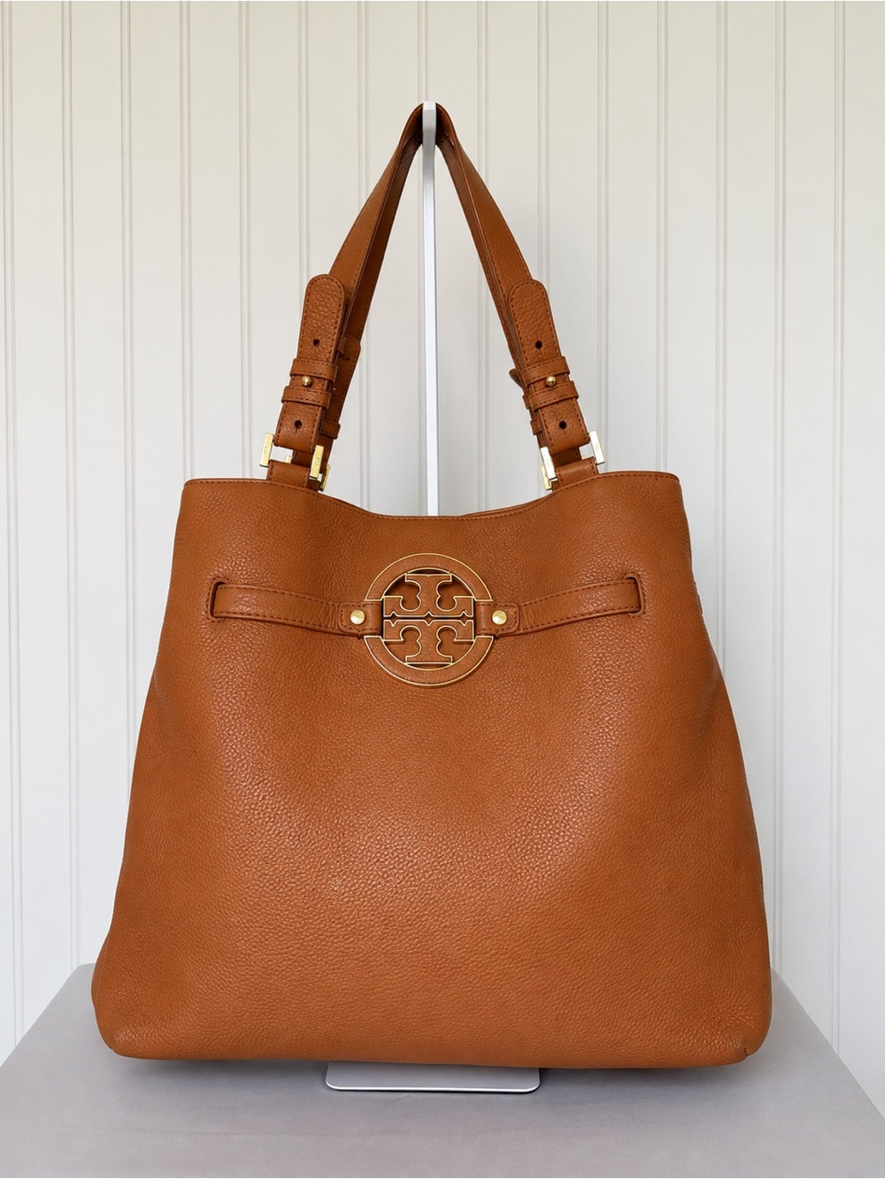 Tory Burch Amanda Classic Large Tan Pebbled Leather Tote
